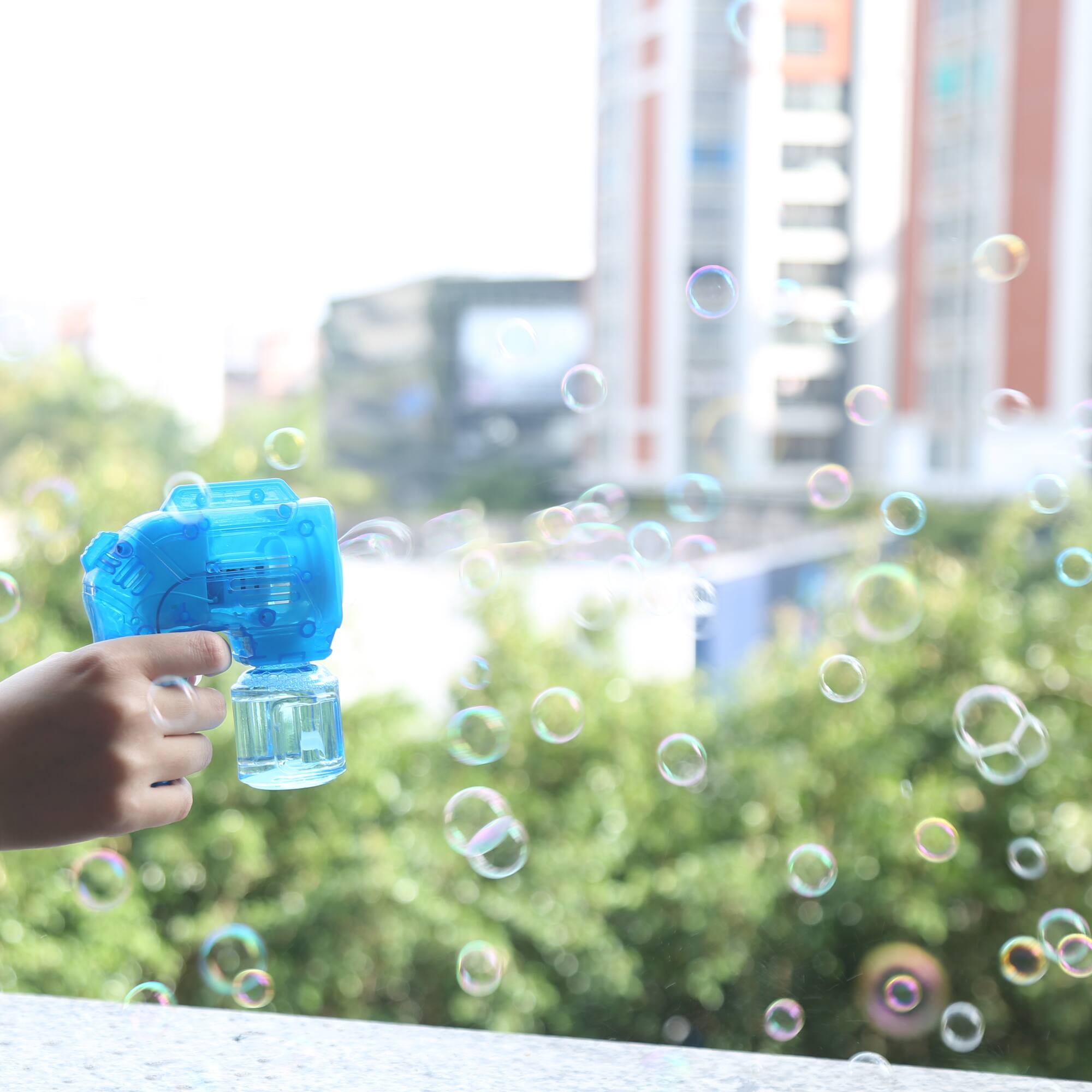 Summer Outdoor Mini Bubble Blower by Creatology